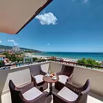 Helena Sands Ośrodek wypoczynkowy 5*
