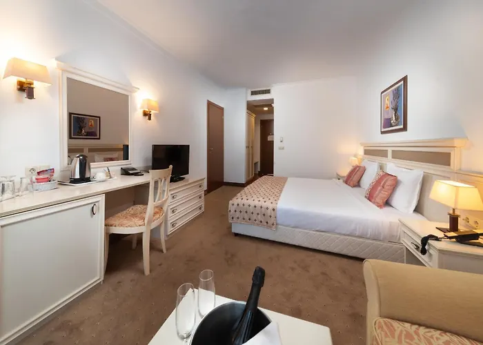 Feriested Helena Sands 5*