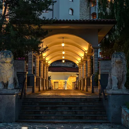 Helena Sands Üdülőközpont 5*