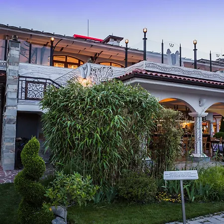 Курортний комплекс Helena Sands 5*