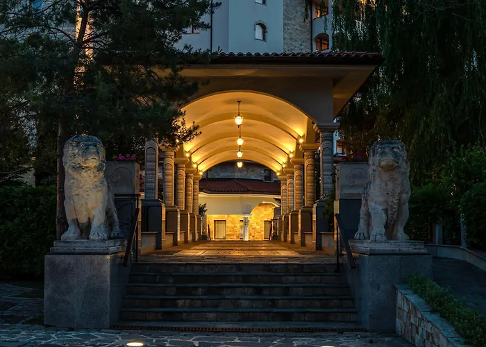 Helena Sands Semesteranläggning (resort) 5*