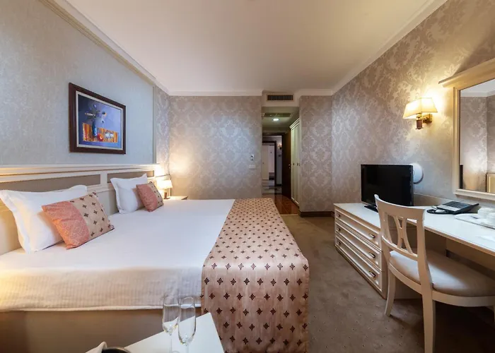 Semesteranläggning (resort) Helena Sands Slăntjev Brjag