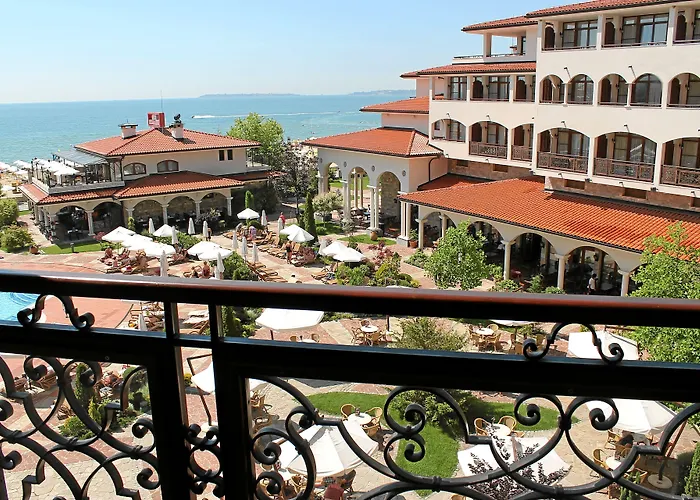 Helena Sands Üdülőközpont 5*