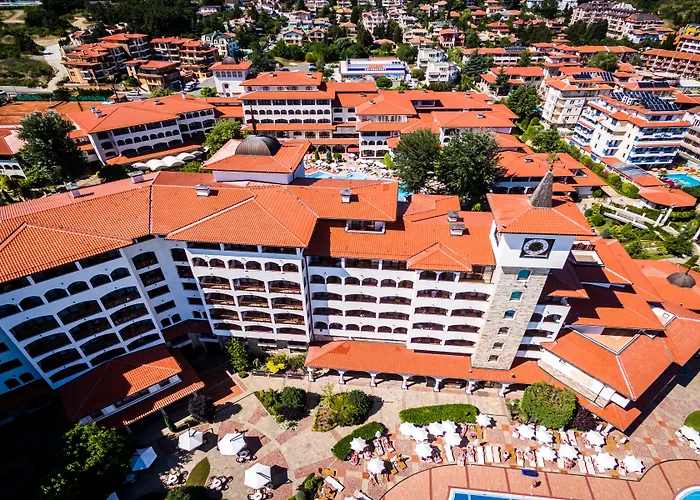 Semesteranläggning (resort) Helena Sands