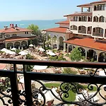 Helena Sands Ośrodek wypoczynkowy 5*