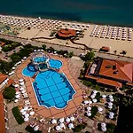 Helena Sands Ośrodek wypoczynkowy 5*