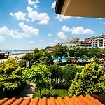 Helena Sands Ośrodek wypoczynkowy Słoneczny Brzeg