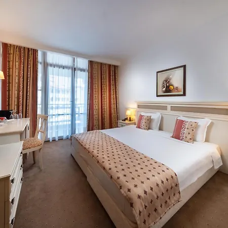 Helena Sands منتجع 5*